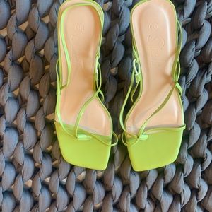 Brand new kitten heels